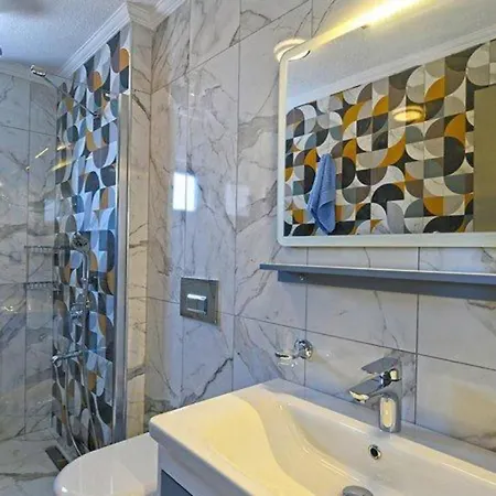 3 Bedroom Luxury With Seaviews ヴィラ カルカン