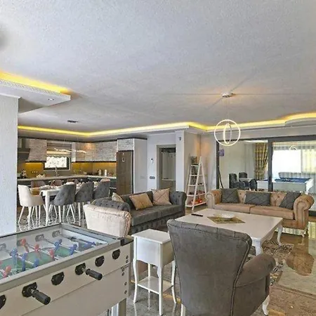 3 Bedroom Luxury With Seaviews Villa