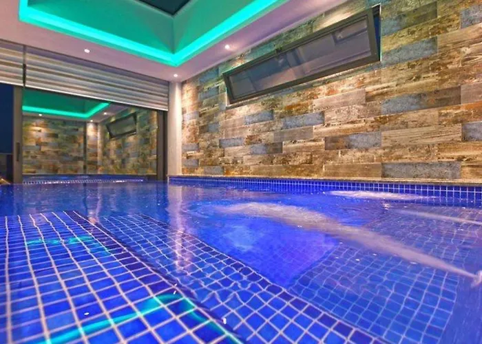 3 Bedroom Luxury With Seaviews