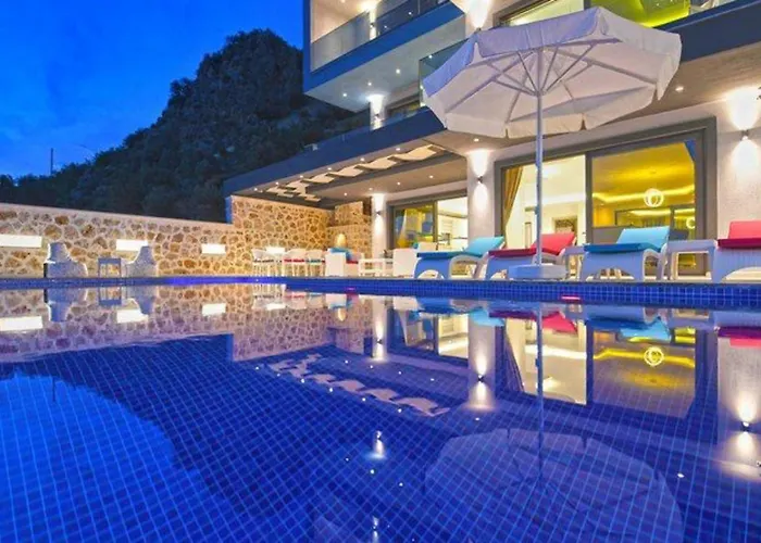 3 Bedroom Luxury With Seaviews Villa