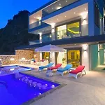 Villa 3 Bedroom Luxury With Seaviews