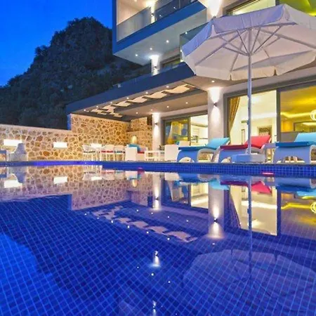 3 Bedroom Luxury With Seaviews Villa
